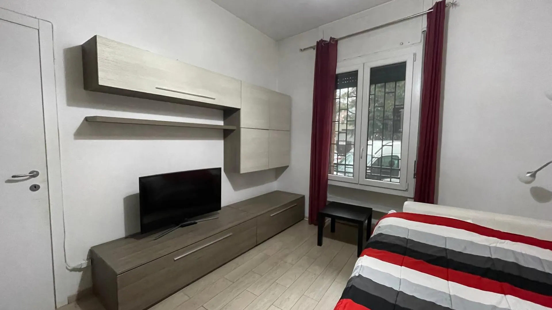 The Red Apartment2 Milano